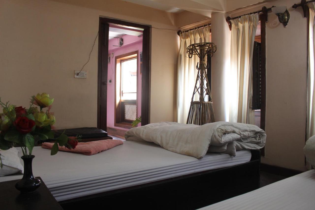 Moonlight Guest House Bhatgoan Exterior foto